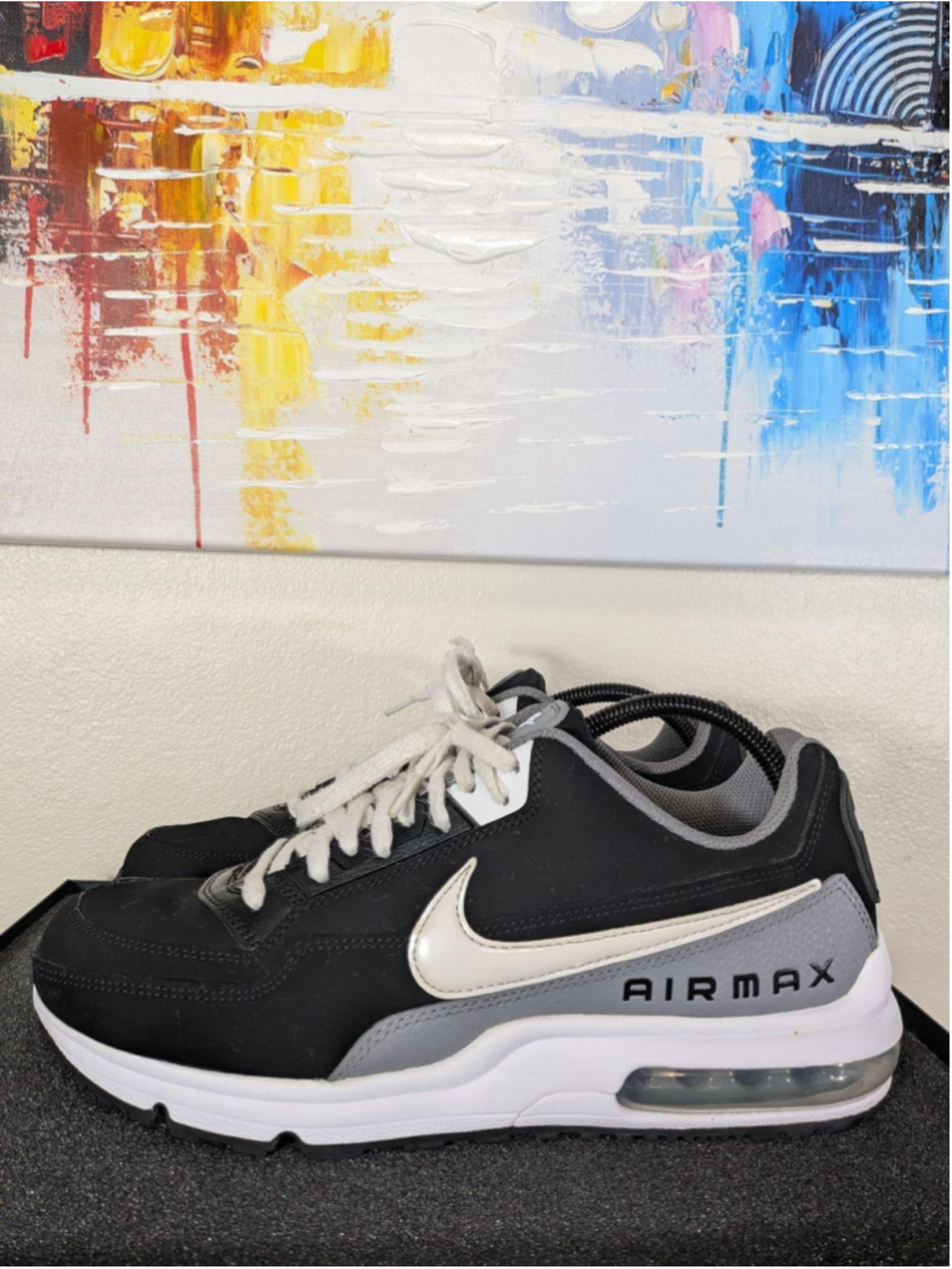 Nike Air Max Shoes Mens Size 9.5 Black Gray Low Top Sneakers BV1171-001